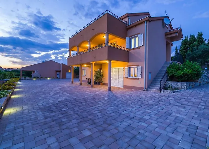 Lägenhet Alex Zadar