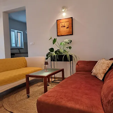 Alex Apartment *