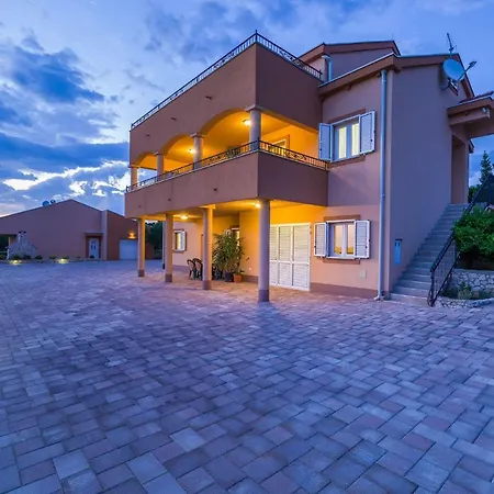 Apartamento Alex Zadar